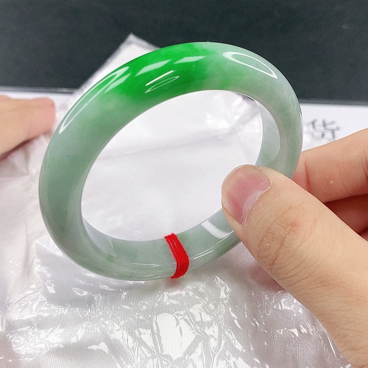 翡翠未镶嵌手镯圈54.7。85016