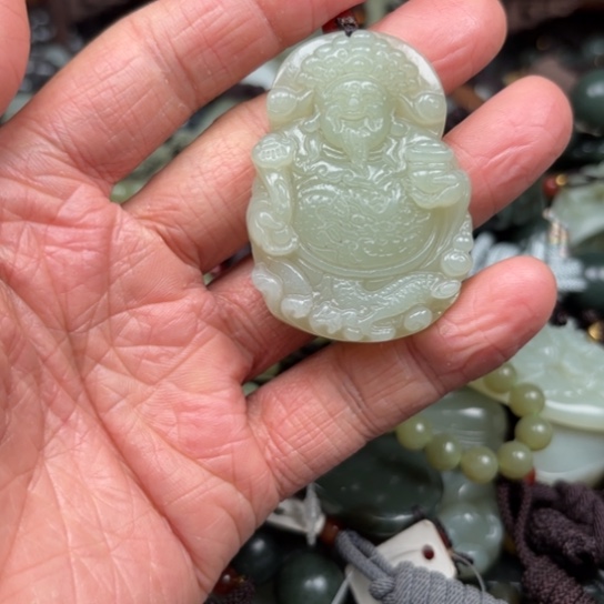 和田玉吊坠未镶嵌