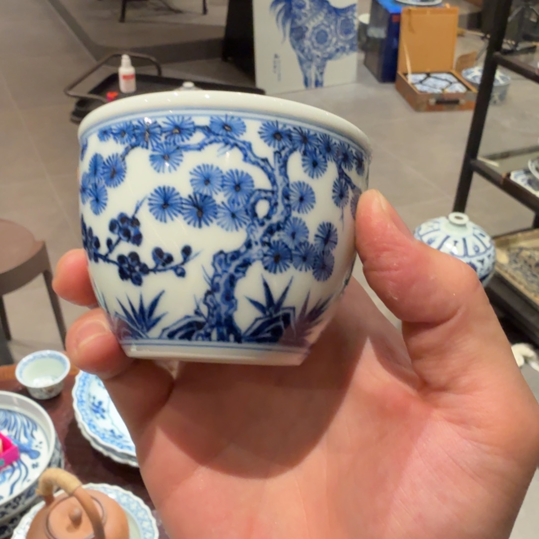 村***啦瓷片松竹梅缸杯手绘