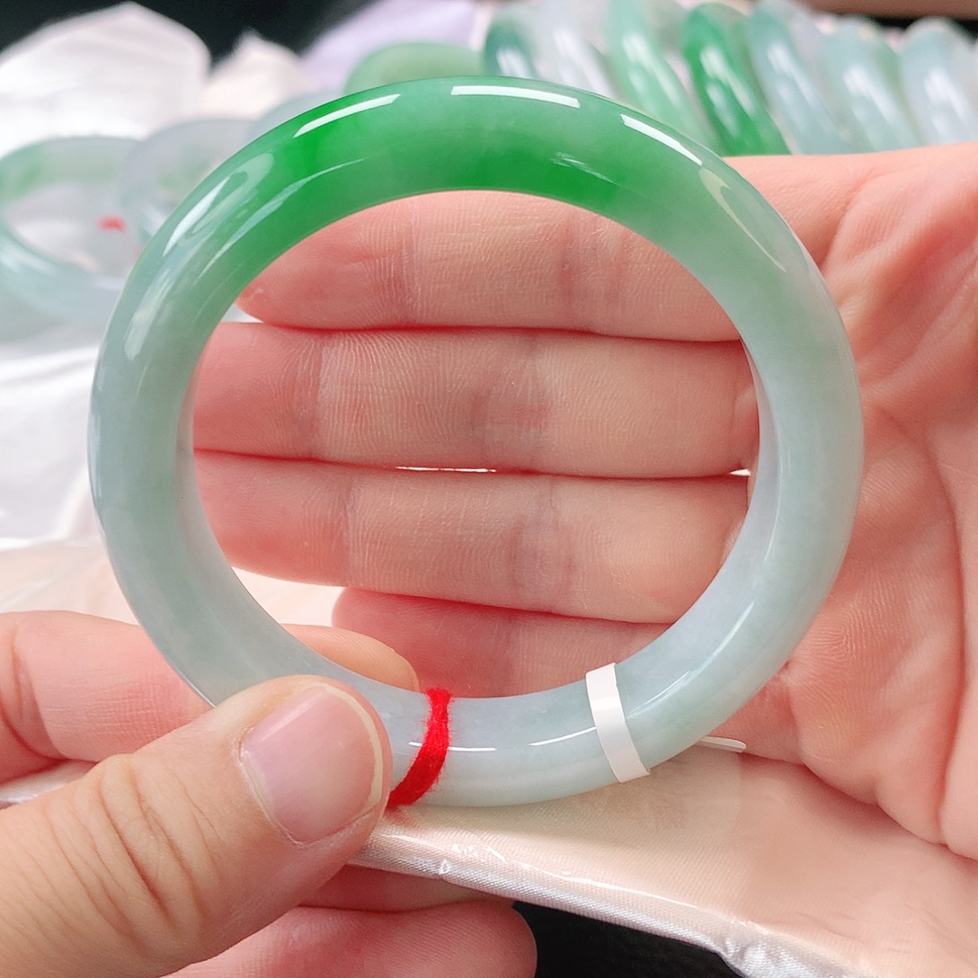 未镶嵌手镯翡翠缅甸A货翡翠手镯