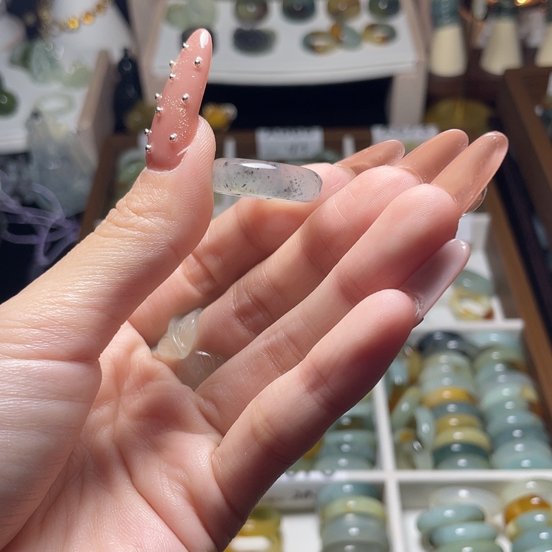 *****蛇纹石玉未镶嵌戒指