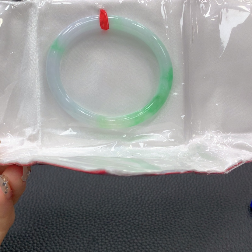 【闪购商品】翡翠手镯未镶嵌翡翠