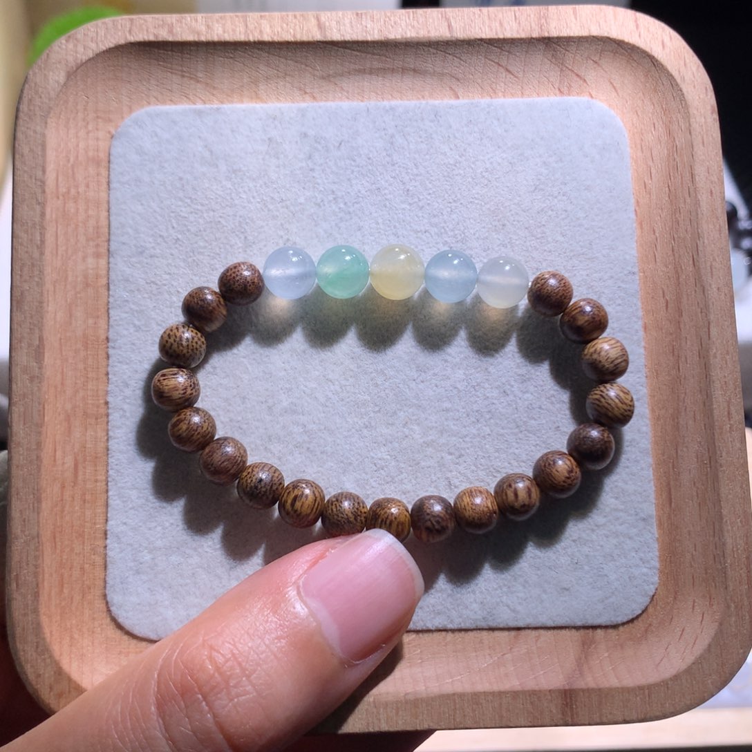 沐***-翡翠散珠梦幻马卡龙卡7.2-7.7