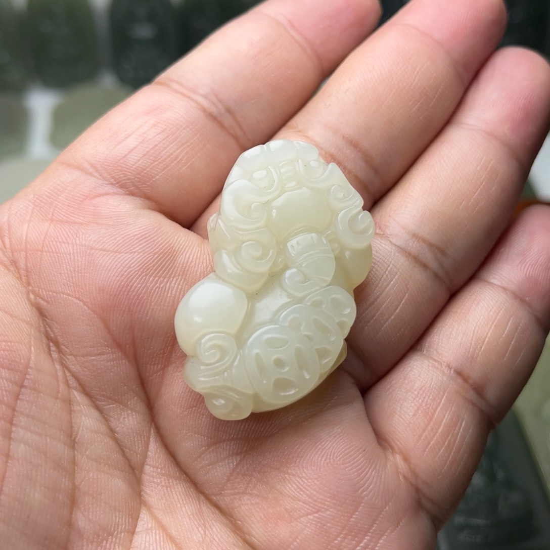 和田玉颈饰未镶嵌用****9