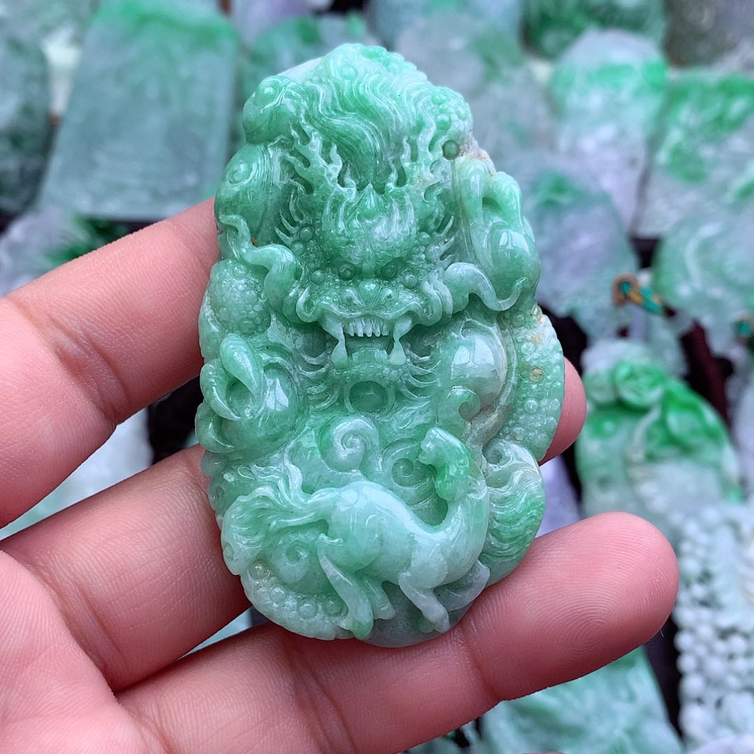 翡翠吊坠(不含链)未镶嵌