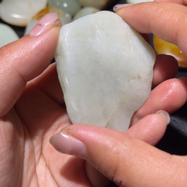 和田玉未镶嵌珠宝奇石