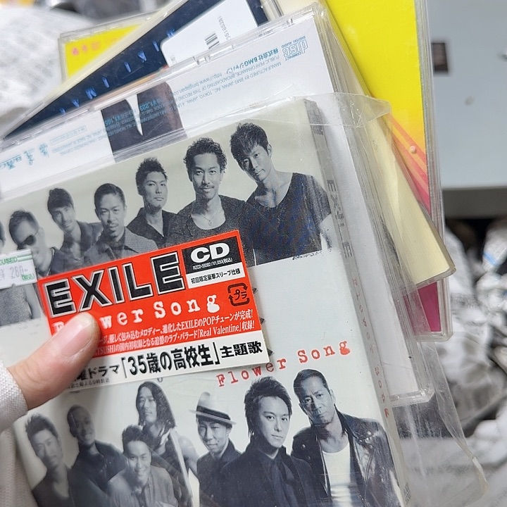 和***轩中古商品，瑕疵品，不保好坏。783