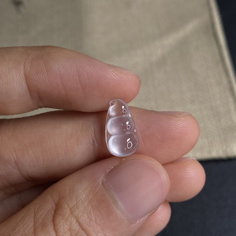 天然缅甸翡翠A货豆子尺寸13.2-7.6-3.6mm