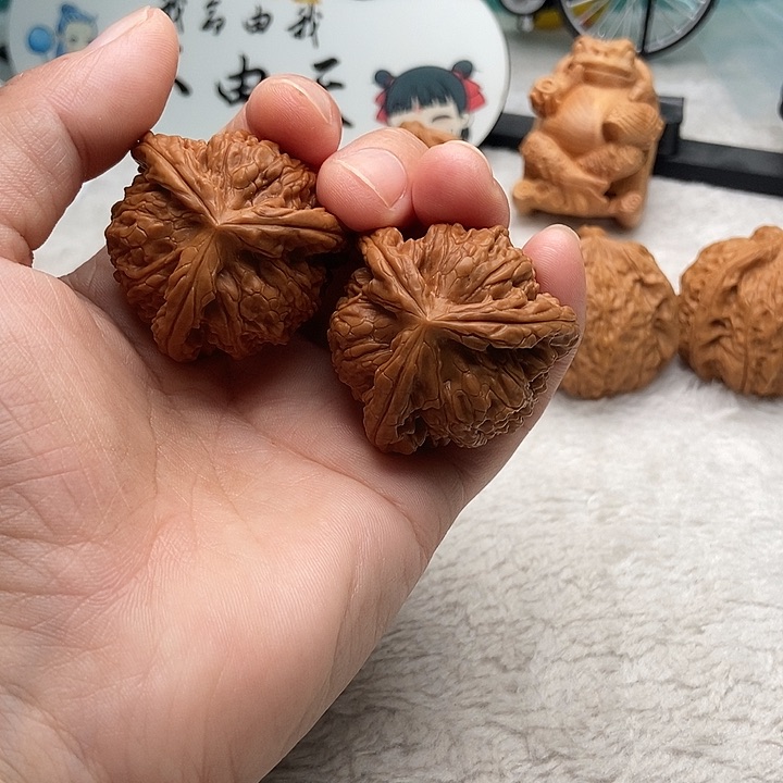 文玩核桃把件H****u三棱