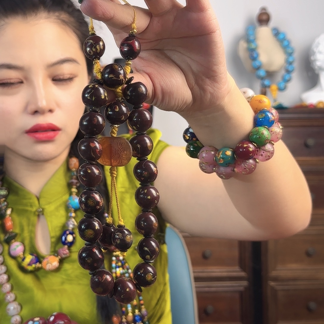 火***王琉璃颈饰老琉璃咖色琉璃色的小