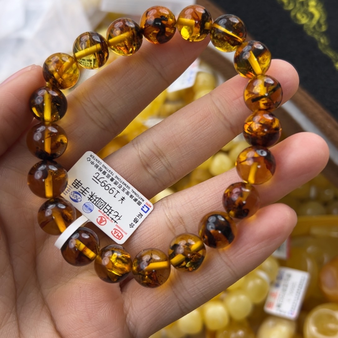 琥珀珠宝奇石未镶嵌