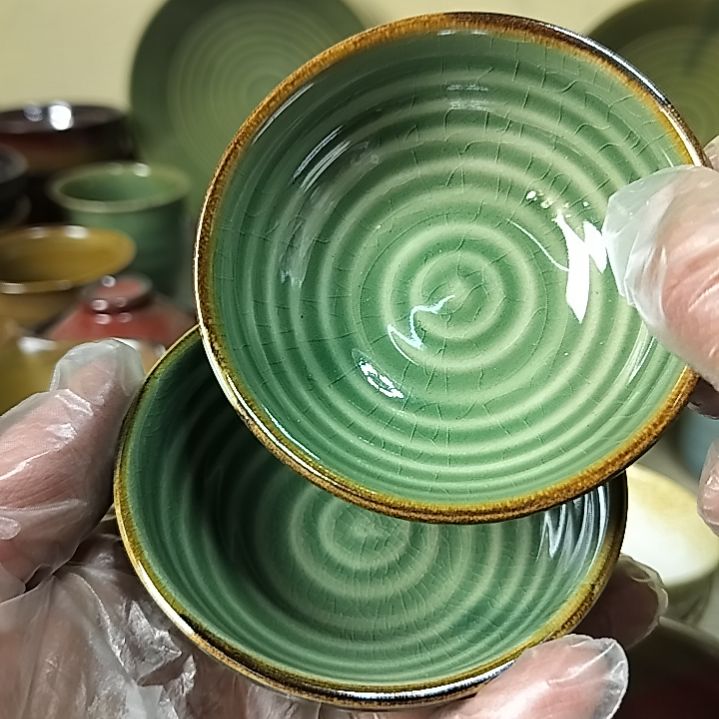 盘瓷片陶瓷杯盘壶碗都有