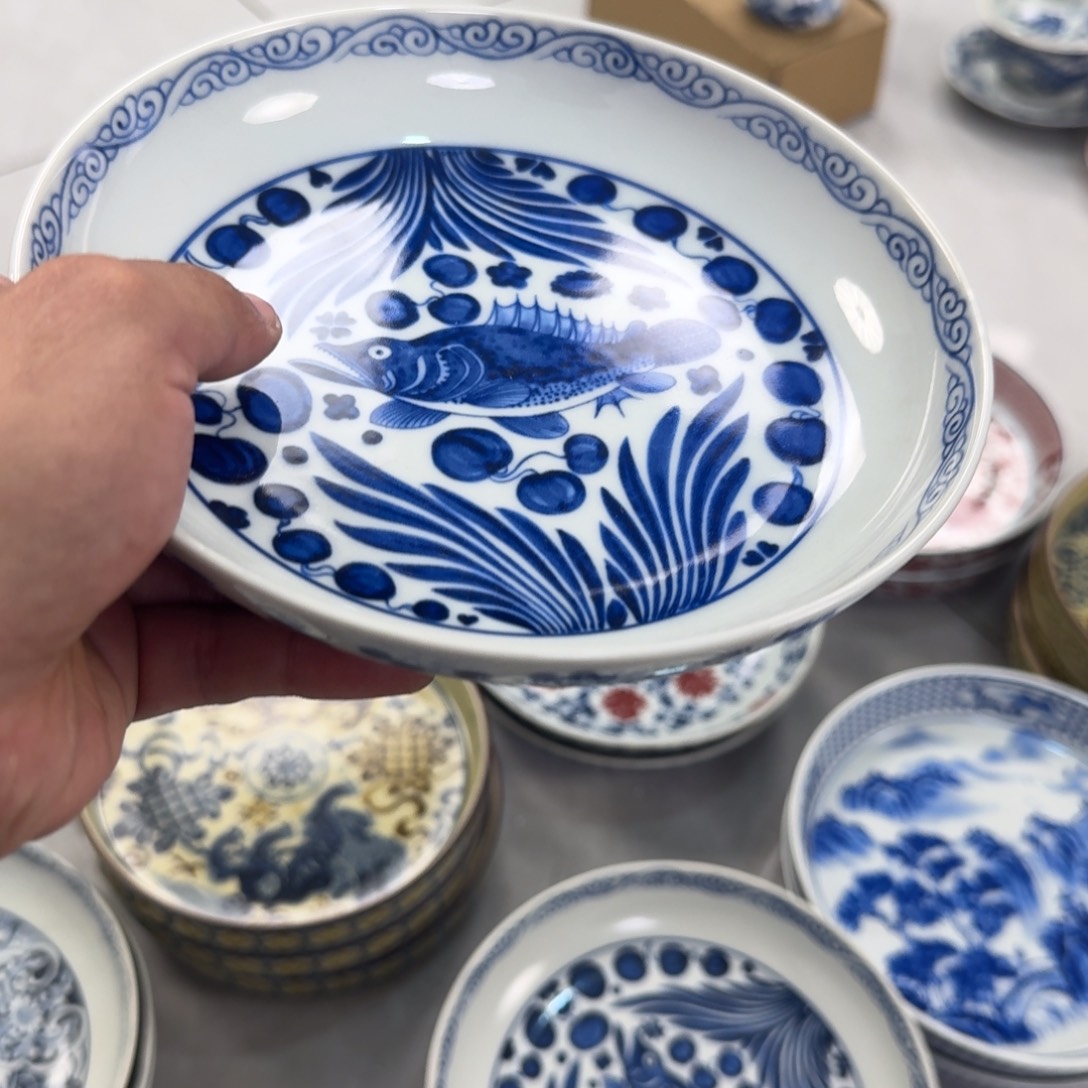 摆件青花鱼藻纹大壶承