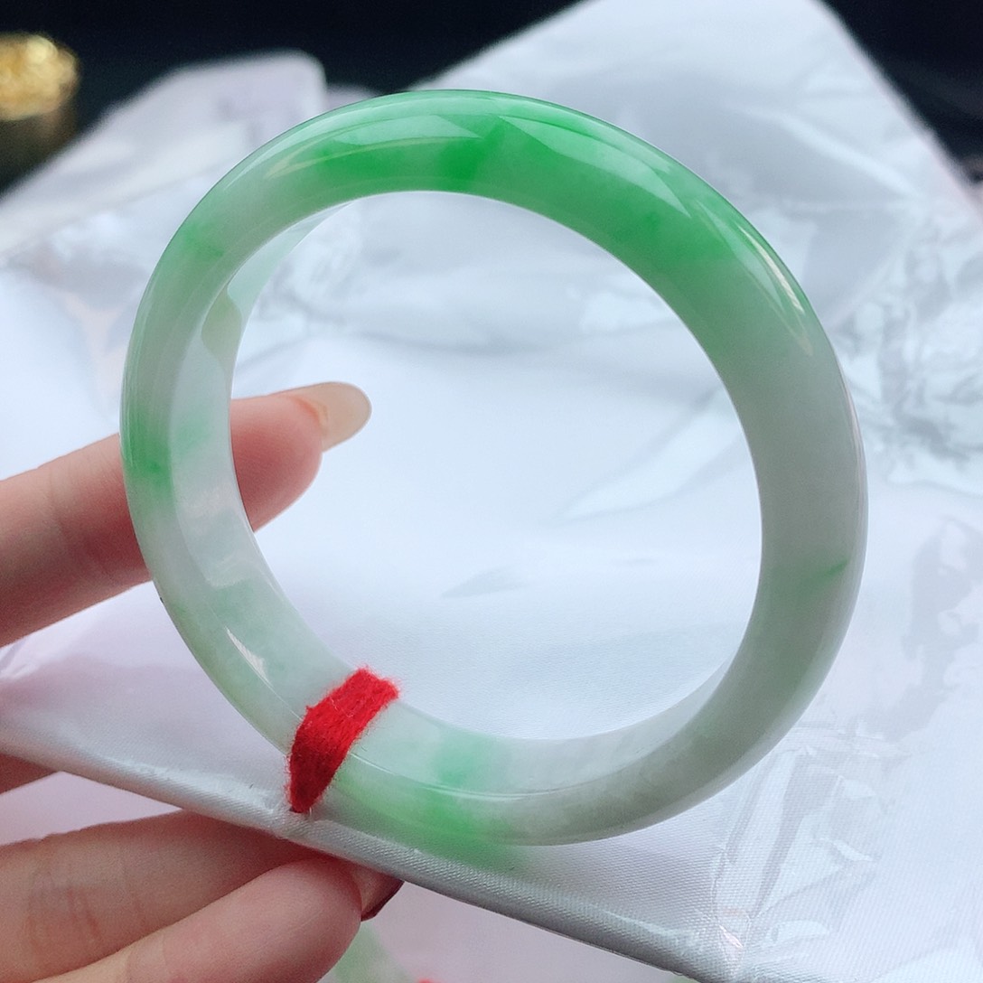 翡翠手镯未镶嵌53圈口882452