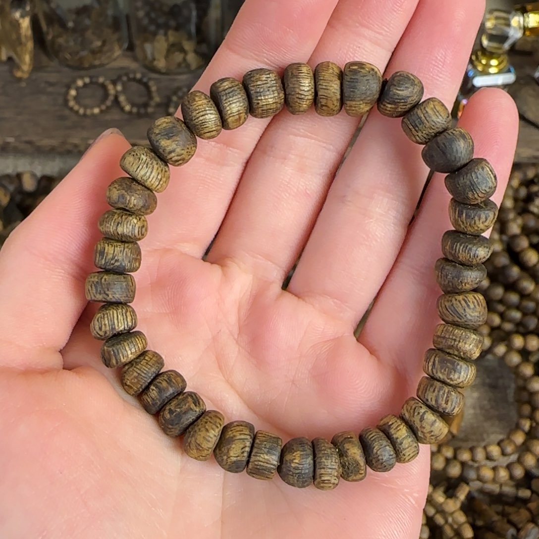 沉香碎屑沉香随行0.7虫漏单圈