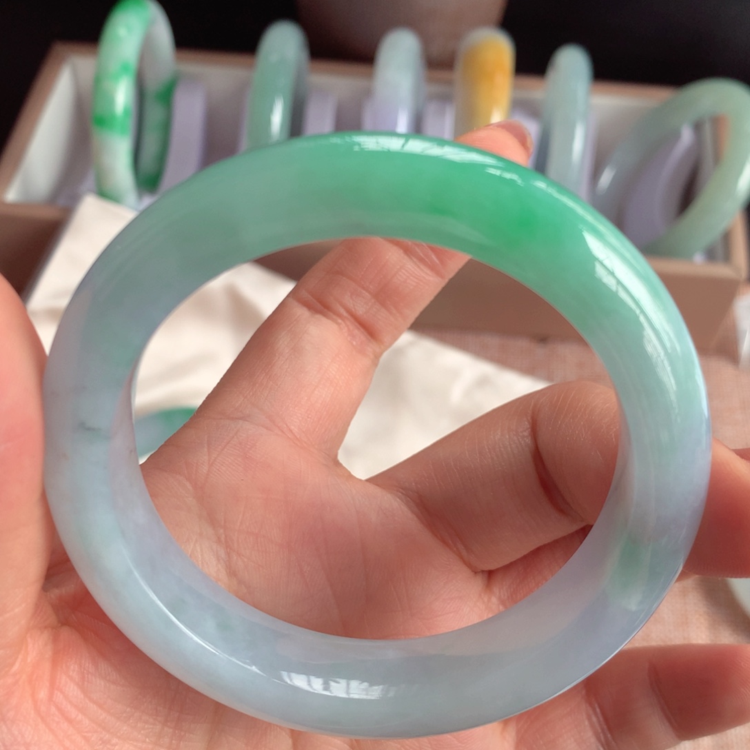 翡翠手镯未镶嵌13好