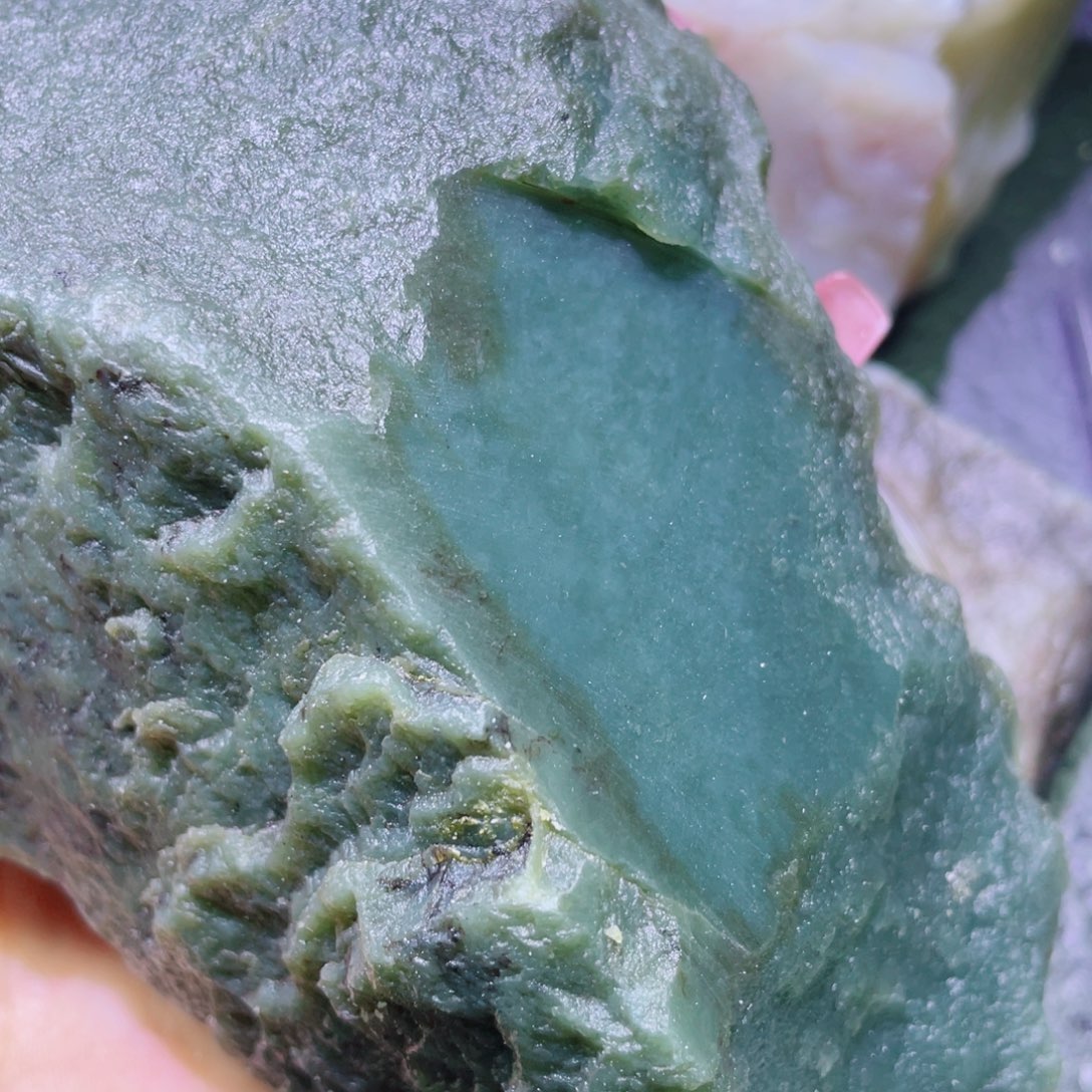 和田玉未镶嵌珠宝半成品