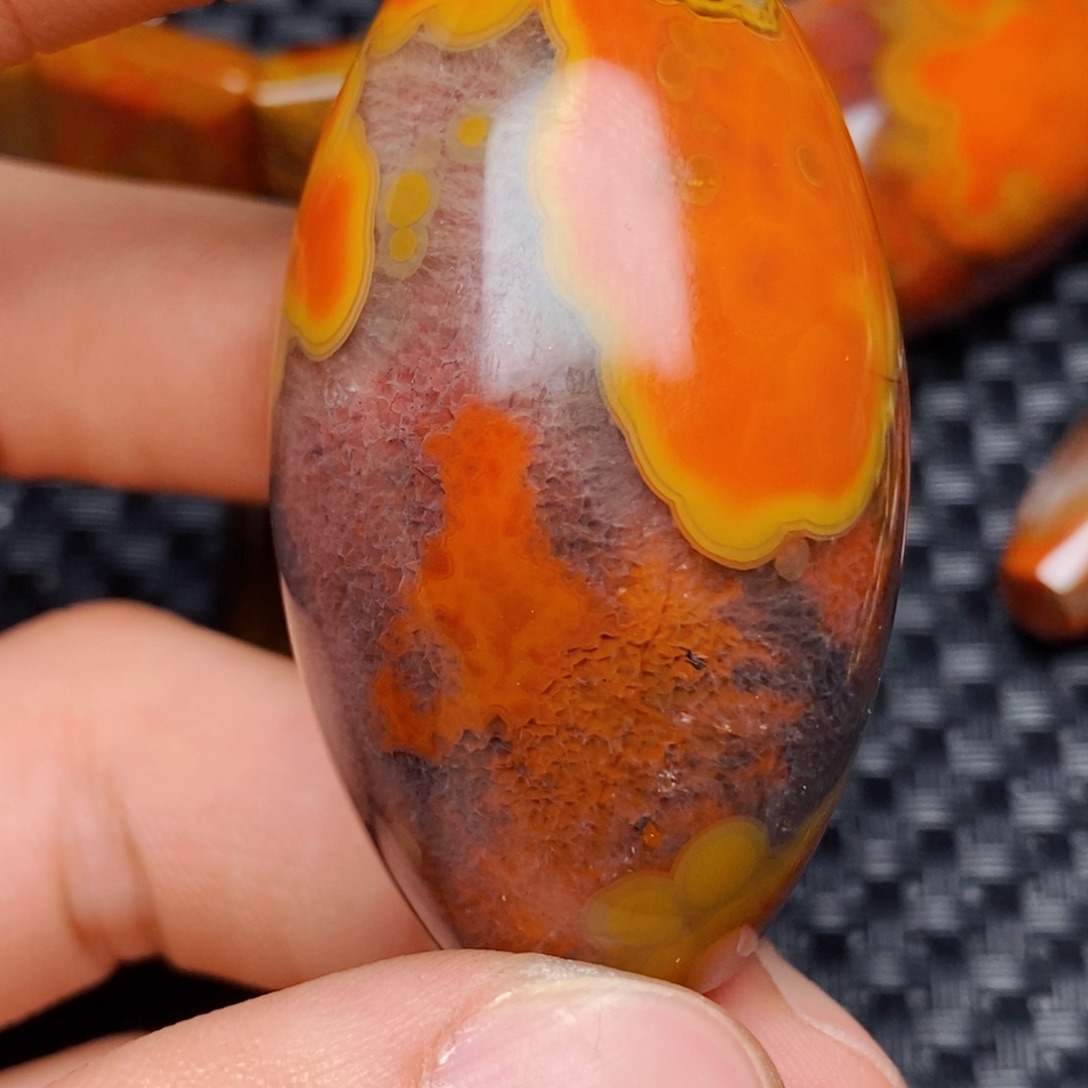 玛瑙/玉髓吊坠(不含链)未镶嵌用**?