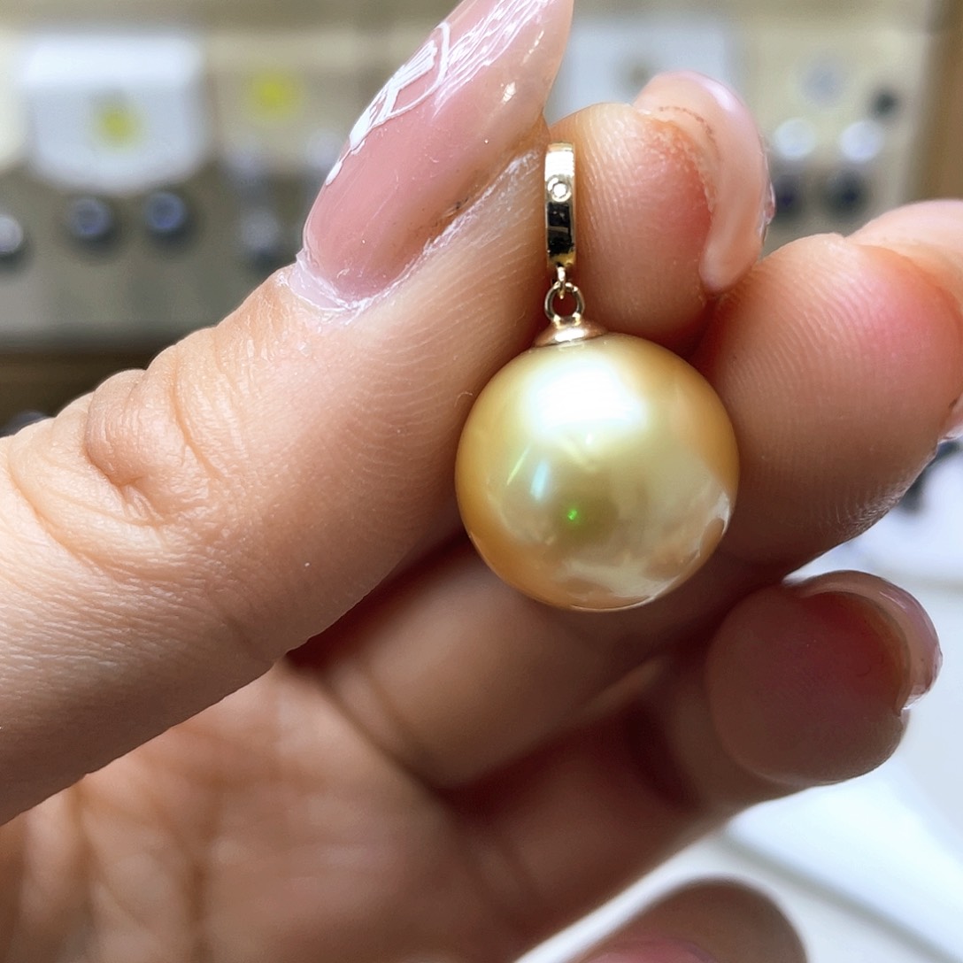 海水珍珠颈饰18K金镶嵌