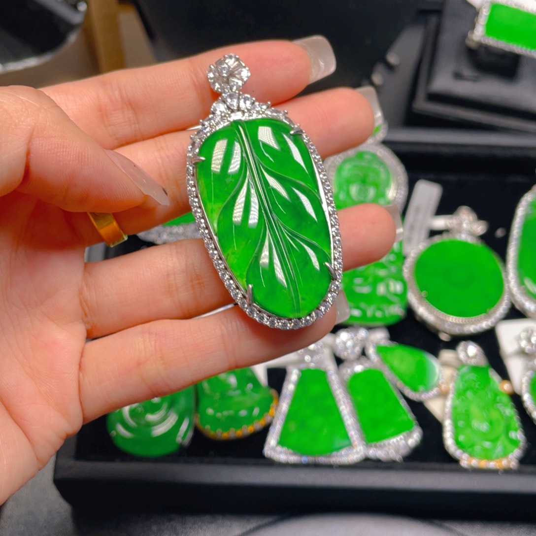 翡翠银S925镶嵌吊坠(不含链)