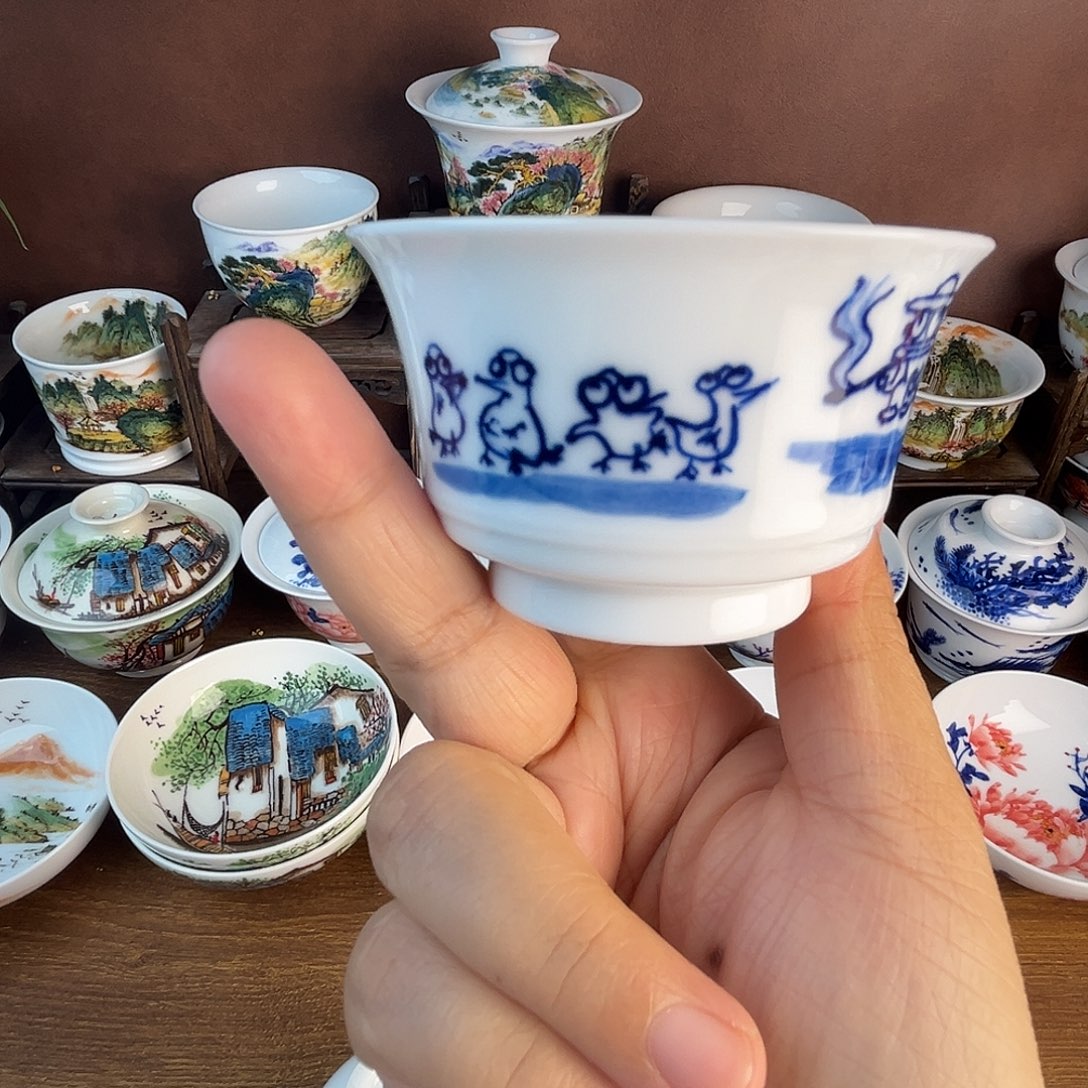 超***正忠意堂釉下彩卖八鹤微瑕不退