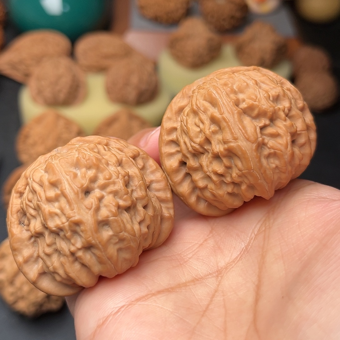 文玩核桃把件球白全品42.5