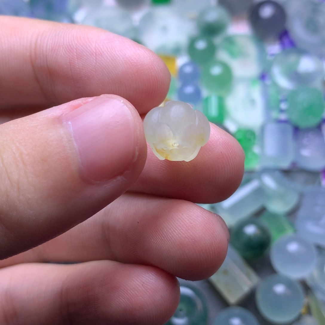南***：定制翡翠未镶嵌挂件