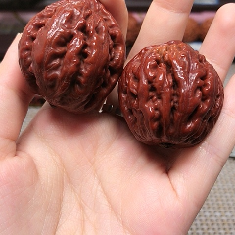 文玩核桃把件霸王龙秋子