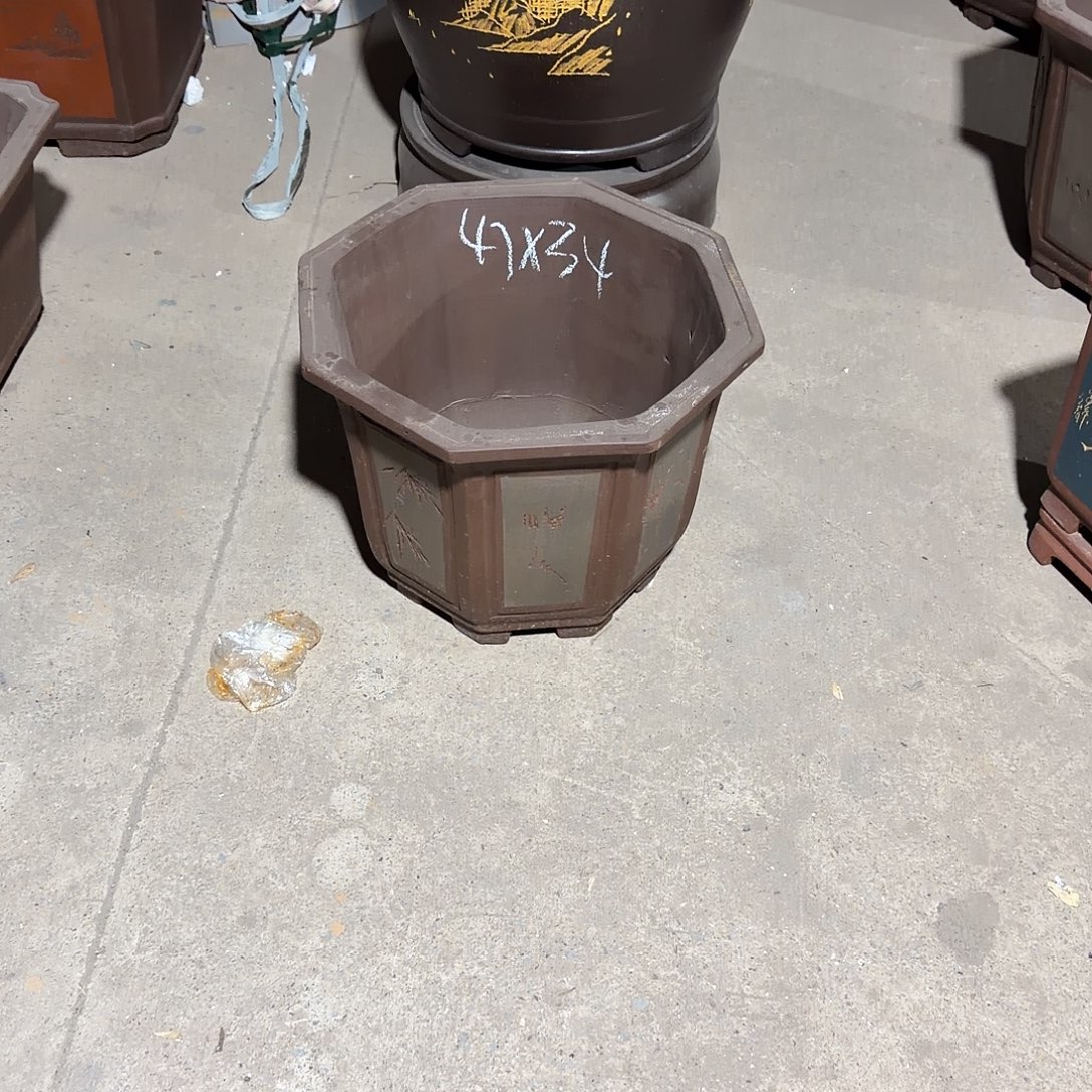 浊***生紫砂花盆八角小号一只