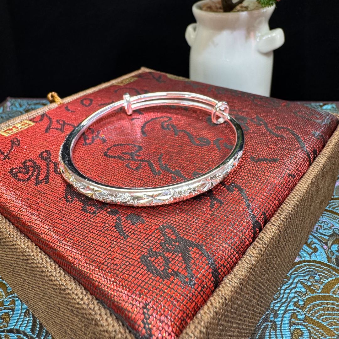 足银手镯 KANG 满天星推拉手镯 SZ0046