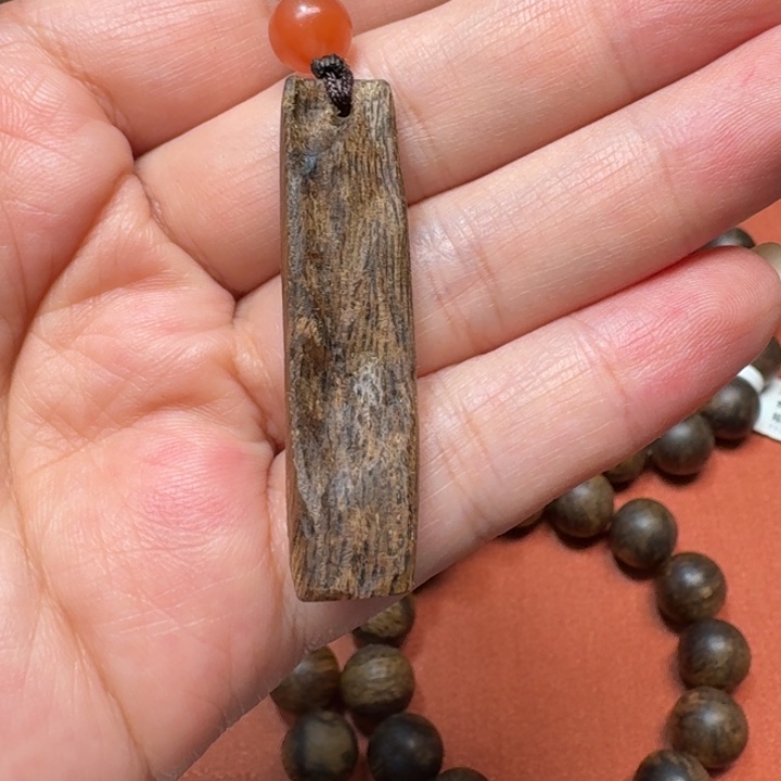 大叶紫檀（黑酸枝木类）