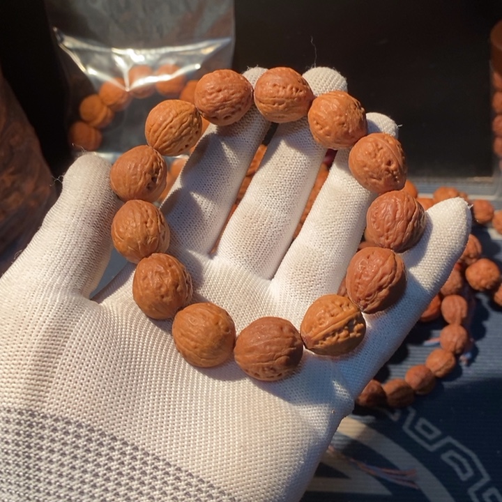 文玩核桃手串……61