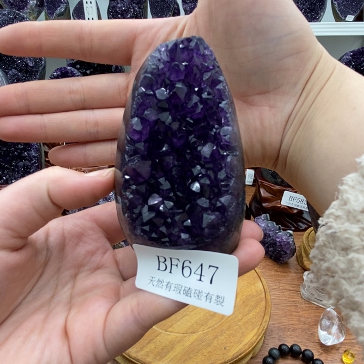 紫晶大型摆件（非配饰）未镶嵌