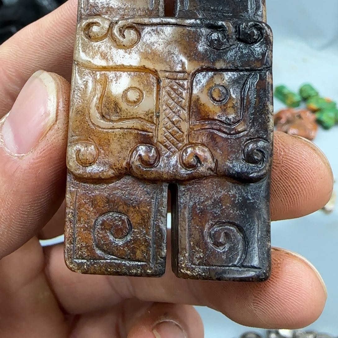 未镶嵌和田玉（糖玉）珠宝奇石孙****）