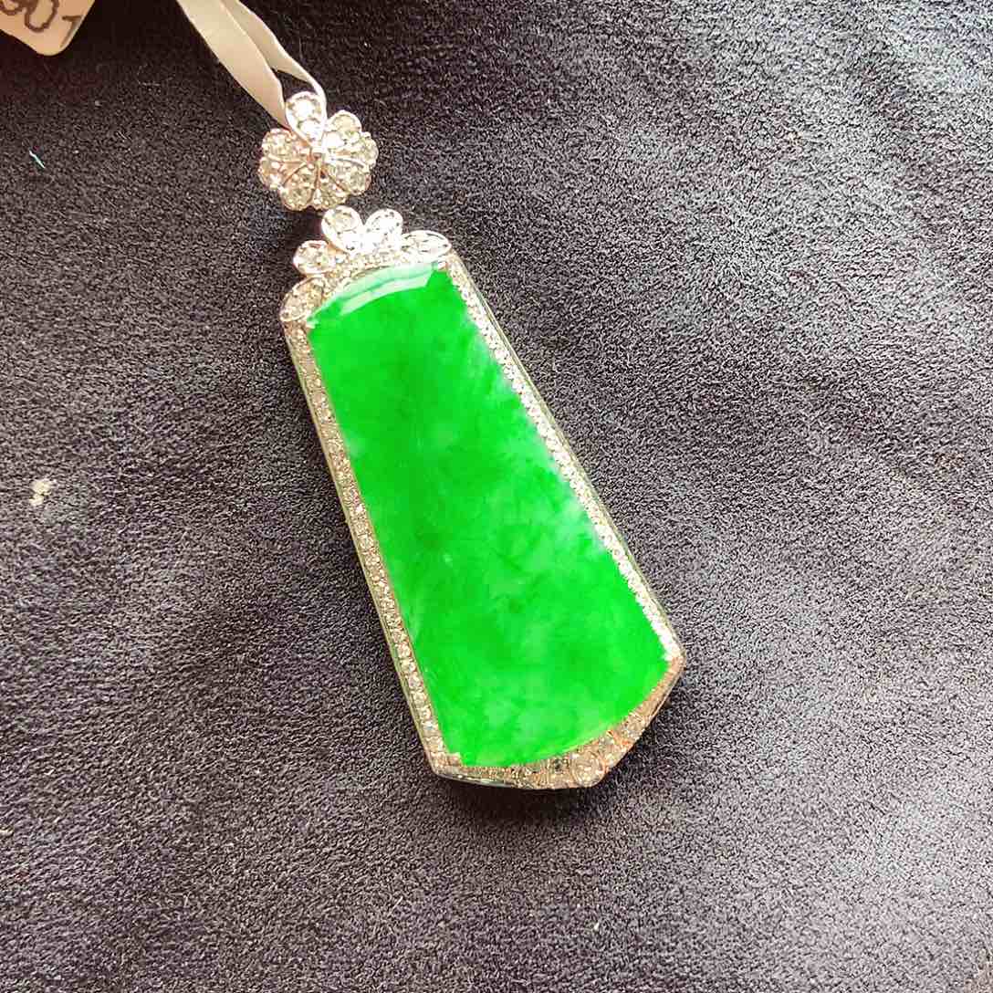 翡翠颈饰18K金镶嵌上新