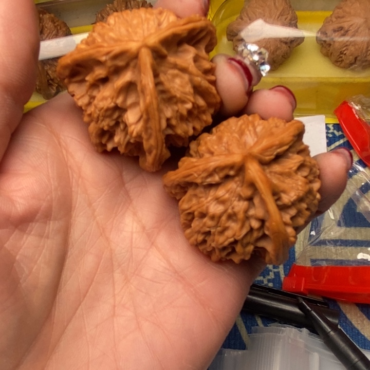 桃核吊坠三棱41核桃