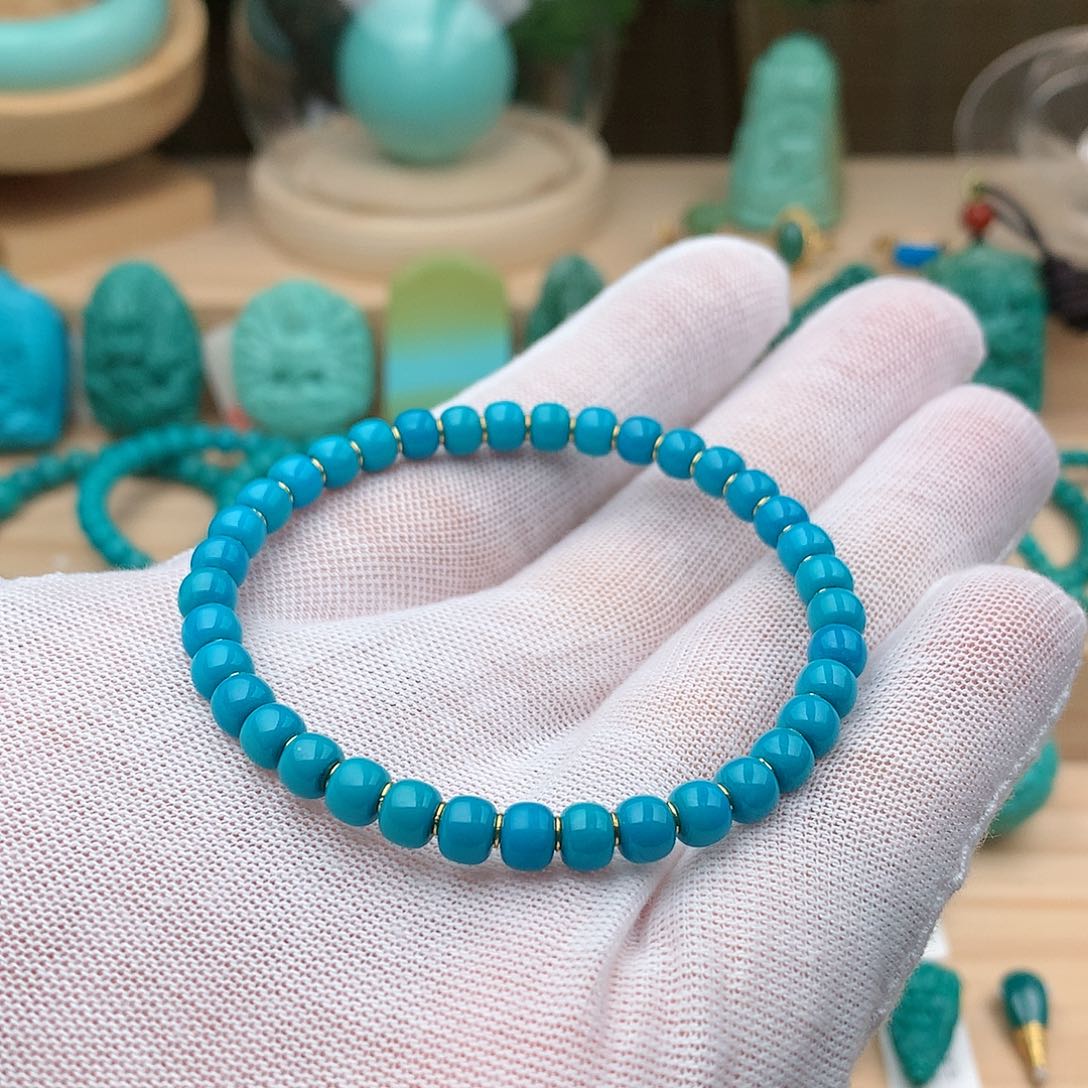 绿松石未镶嵌颈饰