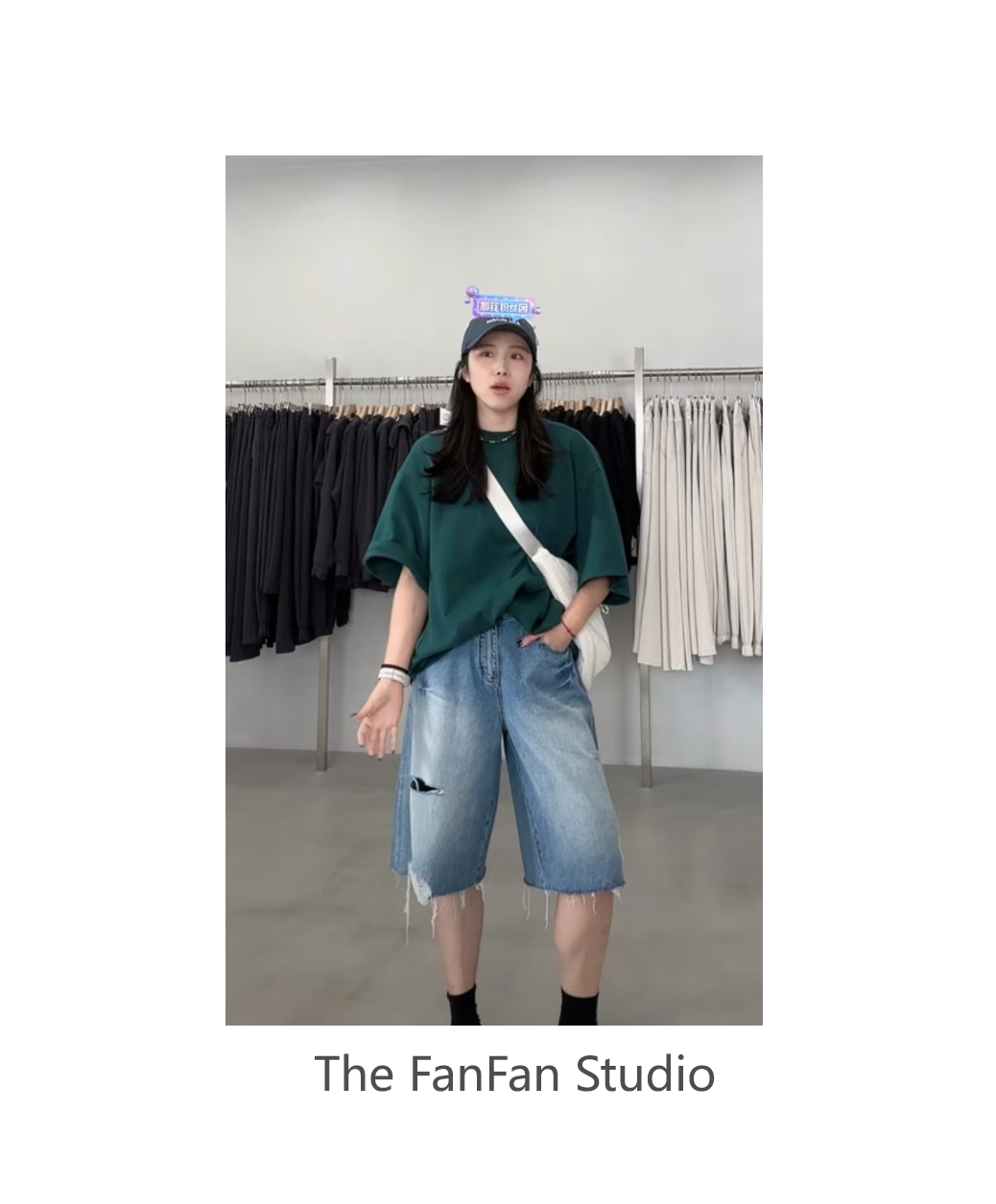 个性破洞六分牛仔裤