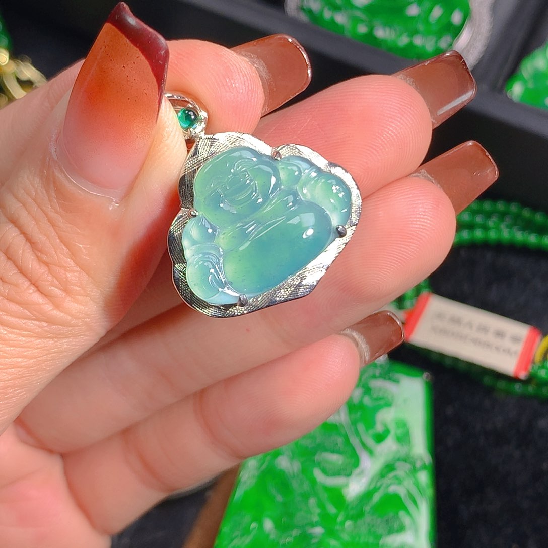 翡翠吊坠(不含链)未镶嵌