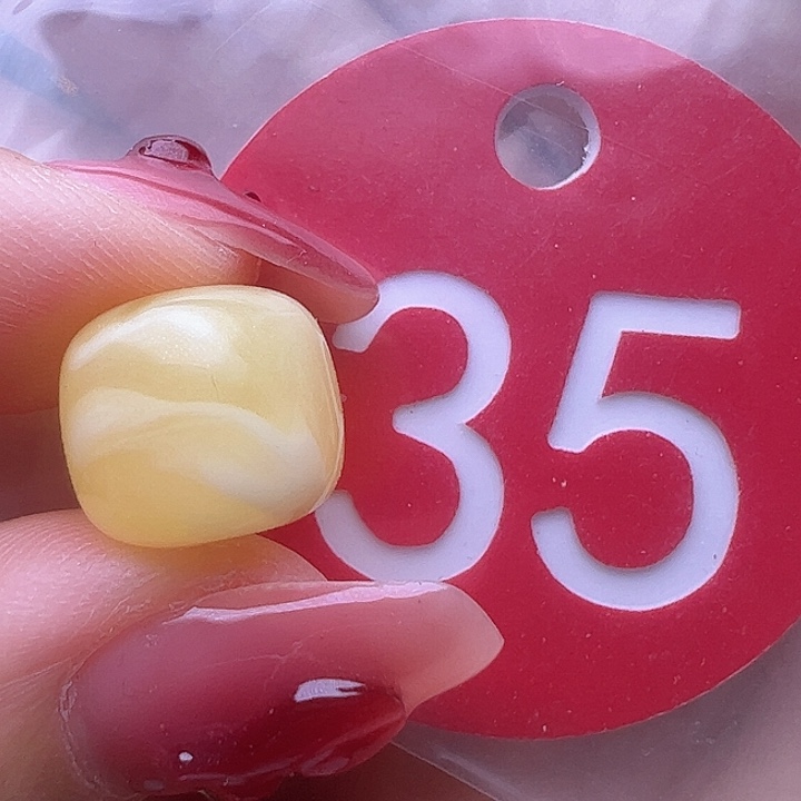 蜜蜡裸石未镶嵌微瑕 11.3mm 老型