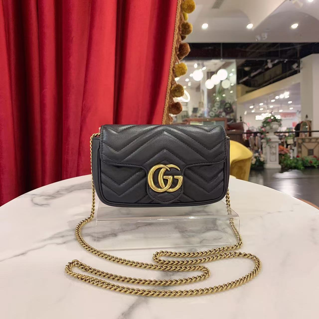 95新 GUCCI/古驰 GGS马蒙supermini黑色金扣牛皮单肩包 21105717
