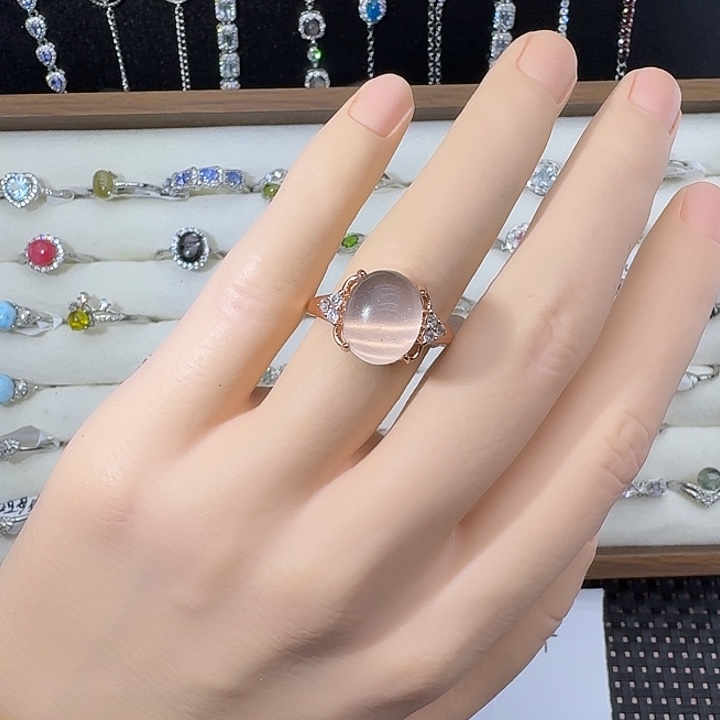 未镶嵌芙蓉石戒指