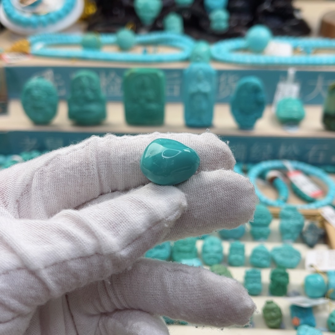 绿松石配饰未镶嵌