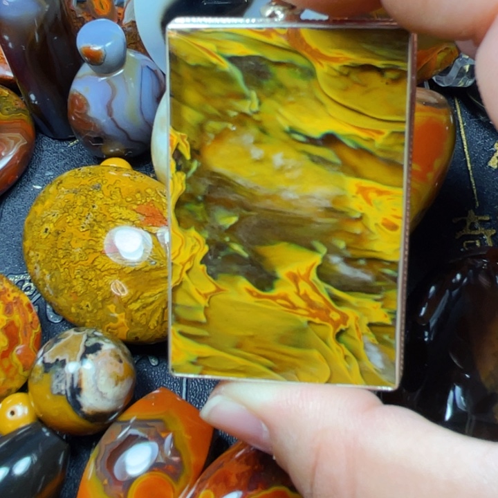 玛瑙/玉髓颈饰未镶嵌天*