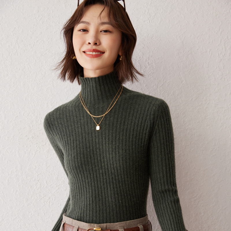 100%山羊绒修身半高领坑条打底衫RZL495