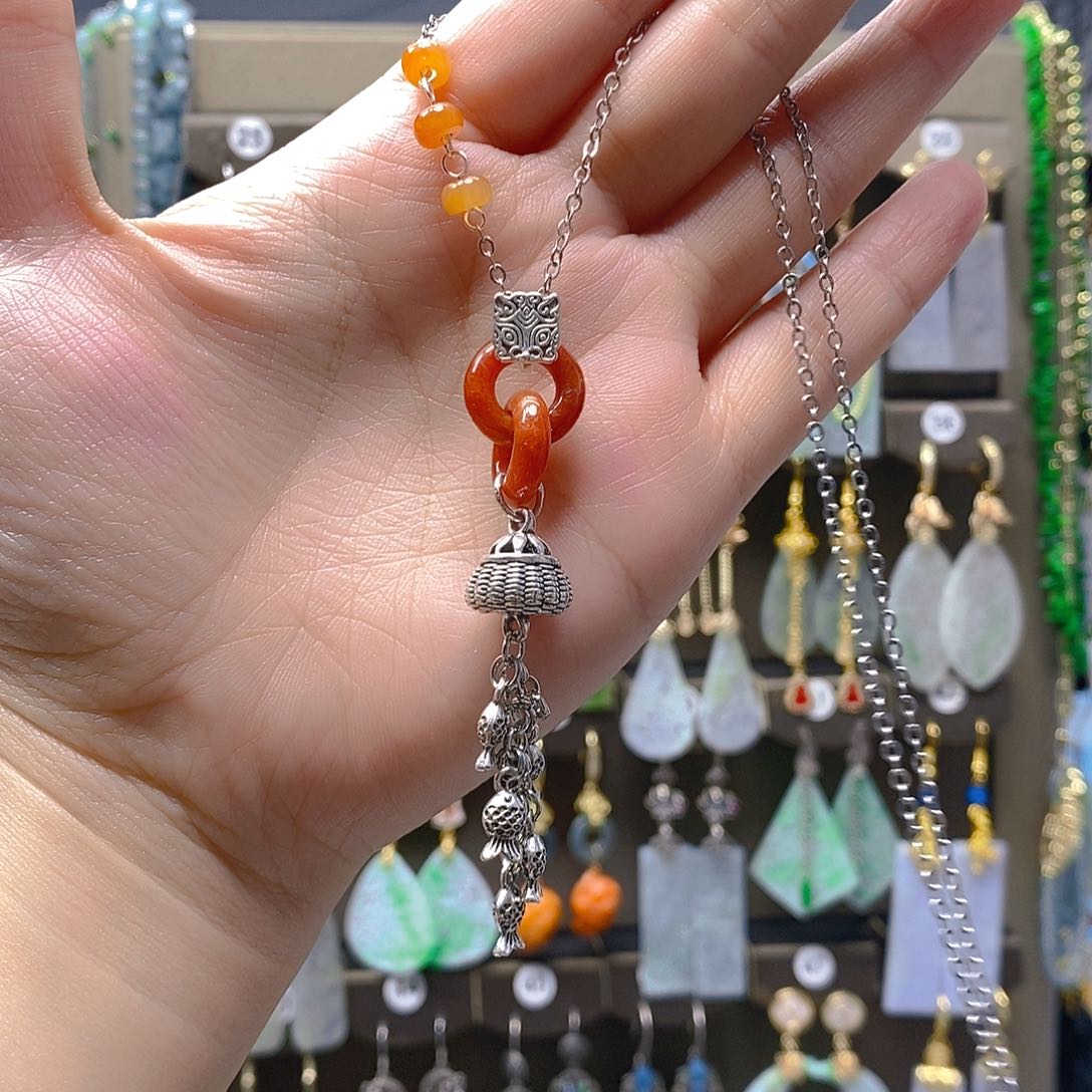 未镶嵌翡翠耳饰翡翠