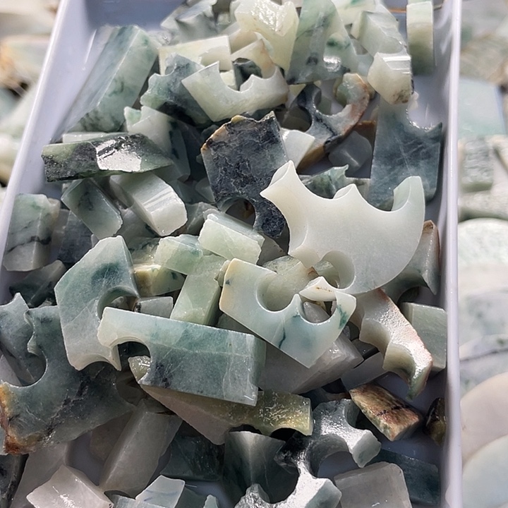 裸石翡翠180000000