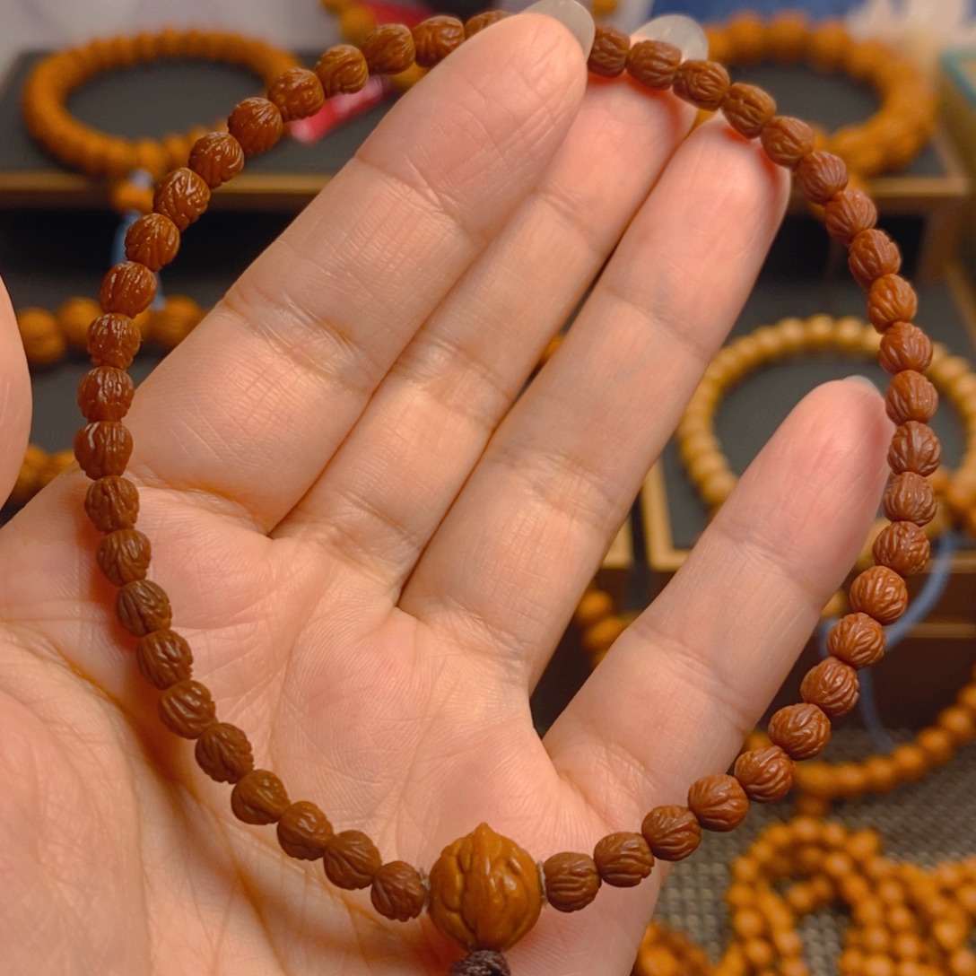 斐***桃核吊坠秦岭森林05