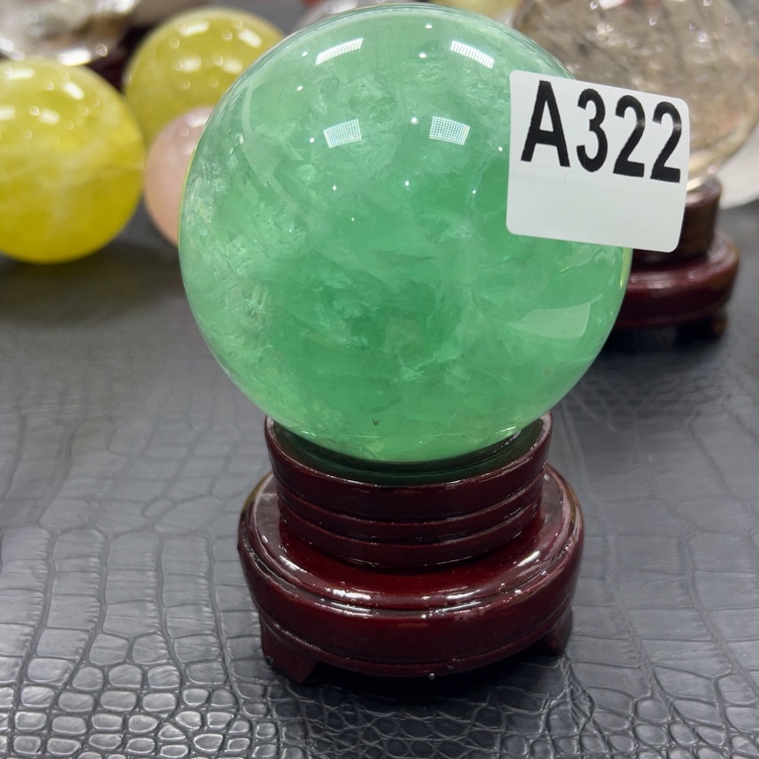 墩***球石材天然绿色萤石水晶球