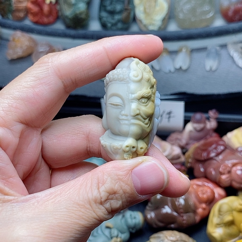 【闪购商品】定制石英质玉吊坠未镶嵌